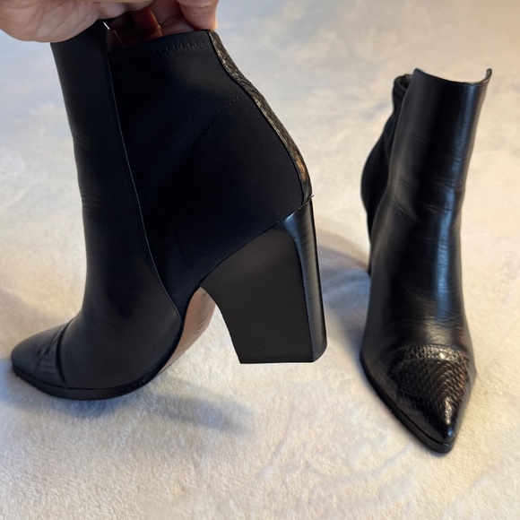 Size 9 Donald J Pliner Volt Snakeskin Embossed Cap Toe Bootie - Picture 6 of 12